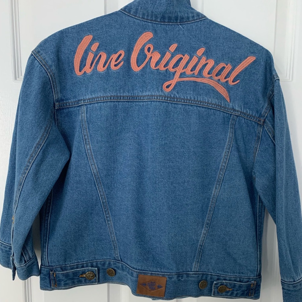 Sadie Robertson collection cropped jean jacket